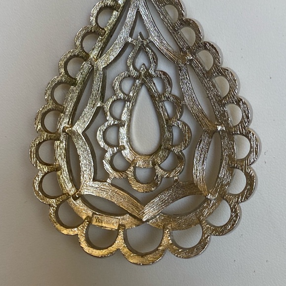 Trifari Vintage Signed Silver Tone Teardrop Pendant Necklace Chunky Scalloped - Picture 3 of 9